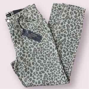 NWT Versona Green Leopard Print Skinny Jeans – High Rise Sz 6
